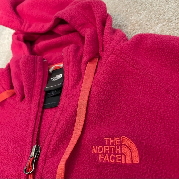 Women’s Small 100% polyester “The North Face” Dark Pink Dome Hoodie - Picture 2 of 5